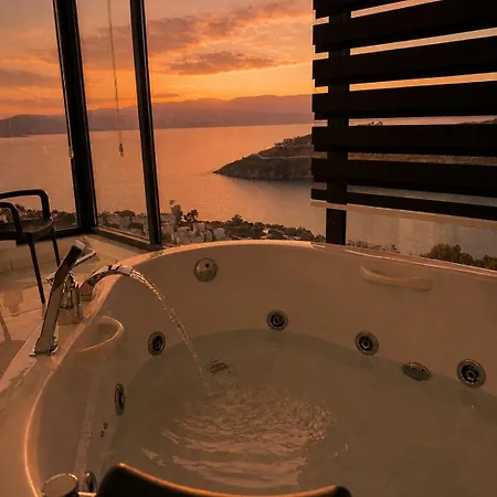 Turquoise With Jacuzzi Suite&private Pool Vilă *