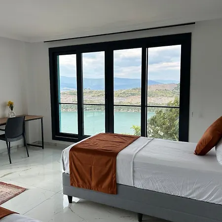 Turquoise With Jacuzzi And Private Pool 别墅 *