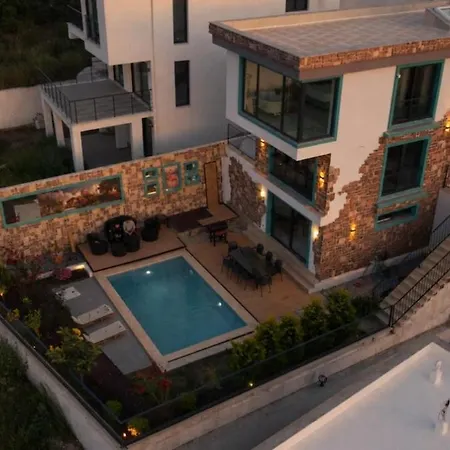 Turquoise With Jacuzzi And Private Pool 别墅
